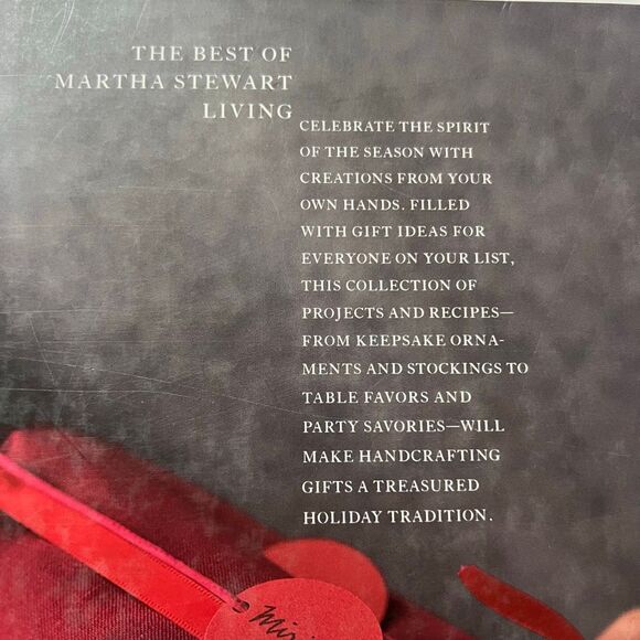 MARTHA STEWART Living Christmas Book Vol 3 Crafts & Keepsakes for the Holidays - Picture 5 of 15